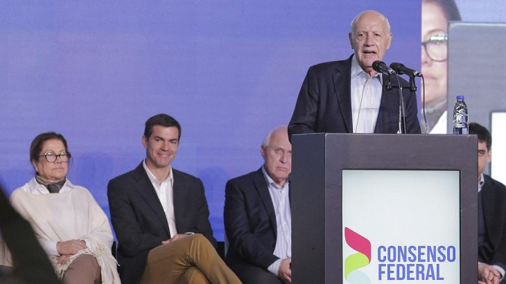 Lavagna cerró campaña con eje en la economía: “La recesión es muy dura y le está sacando lágrimas a los argentinos”