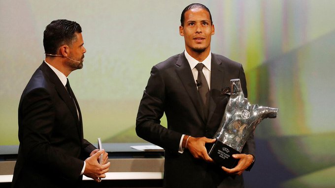 Virgil van Dijk fue elegido el ‘Mejor jugador de Europa’ por delante de Messi y Cristiano Ronaldo