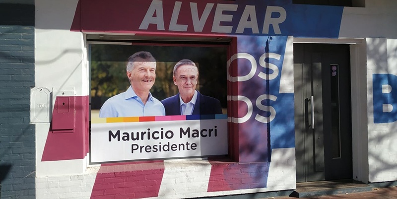Denunciaron vandalización en la sede de Juntos por el Cambio