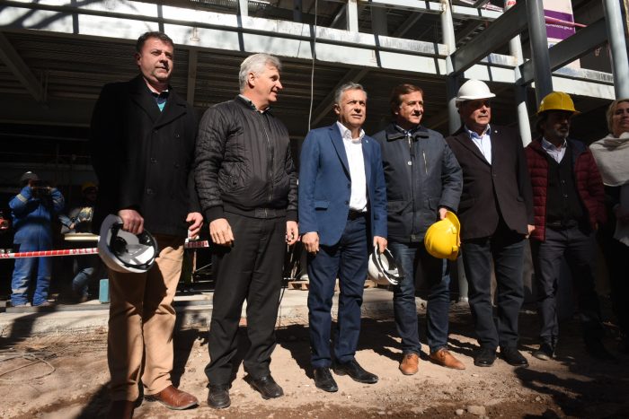 Alfredo Cornejo recorrió las obras de la sede de OSEP de San Rafael
