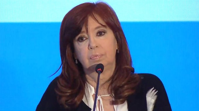 Confirmaron el procesamiento de Cristina Kirchner por la cartelización de la obra pública y fue desvinculada de otras dos causas