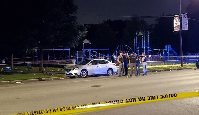 Tercer tiroteo en EEUU en menos de un día: un hombre abrió fuego en un parque de Chicago dejando siete heridos