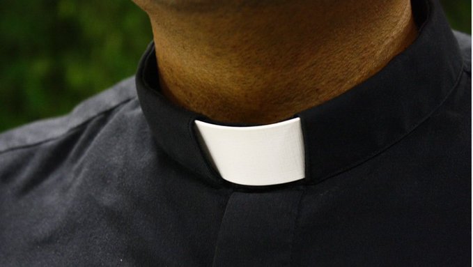 Detuvieron a sacerdote por la violación de una niña de 4 años que asistía a sus clases de catecismo