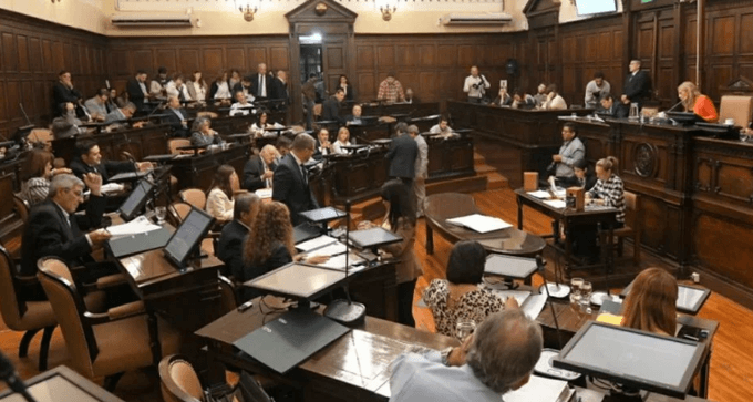 Impulsan un proyecto para que candidatos con condenas no accedan a cargos locales