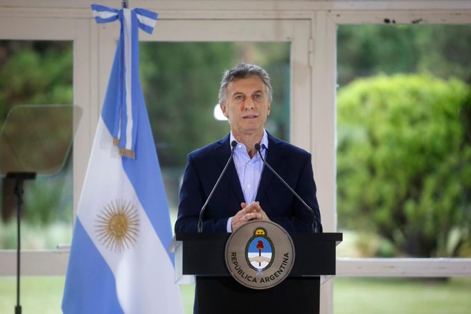 Macri arengó a dirigentes de Cambiemos y les pidió que salgan a la calle en busca de votos