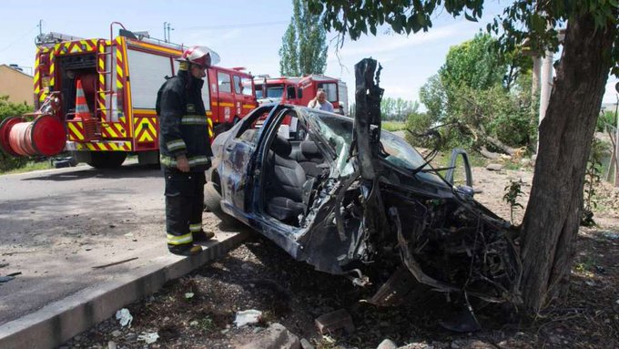 En Guaymallén: un hombre se estrelló contra un árbol enorme y murió por el impacto