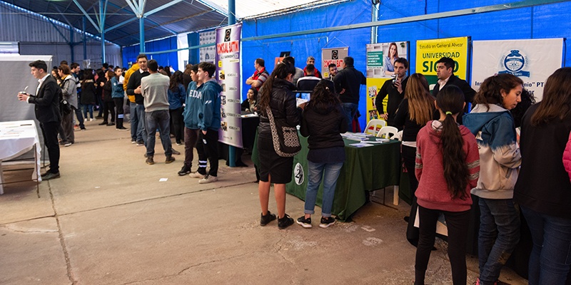 Gran concurrencia a la XXII Oferta Educativa y IV Emprender