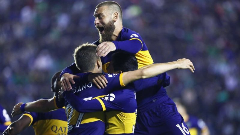 Boca venció a Banfield y trepó a lo más alto de la tabla