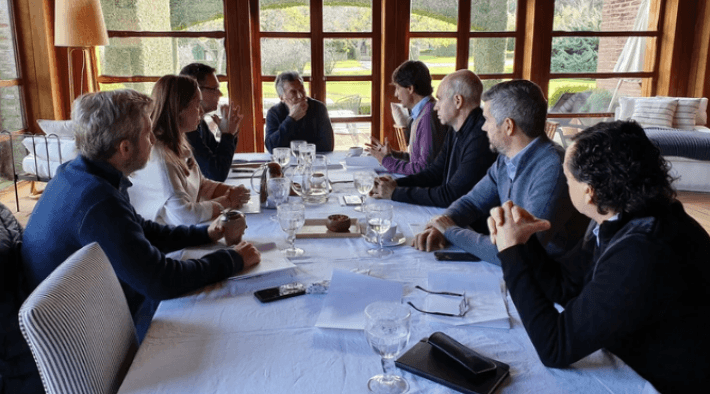 La misión del FMI en la Argentina: agenda con el Gobierno, dudas sobre el desembolso y encuentro con la oposición