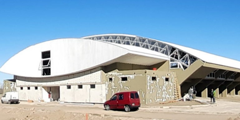 El 16 de agosto, Emir Félix inaugurará el Polideportivo de Villa Atuel