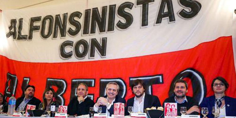 Alberto Fernández con radicales: “Yo también soy el resultado de Alfonsín”