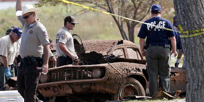 Hallaron en un lago los cuerpos de tres adolescentes que desaparecieron hace 40 años