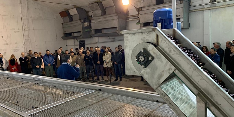 Presentaron la nueva tamañadora en Emixa