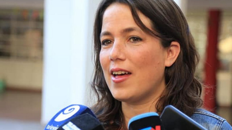 Noelia Barbeito, la primera candidata en votar