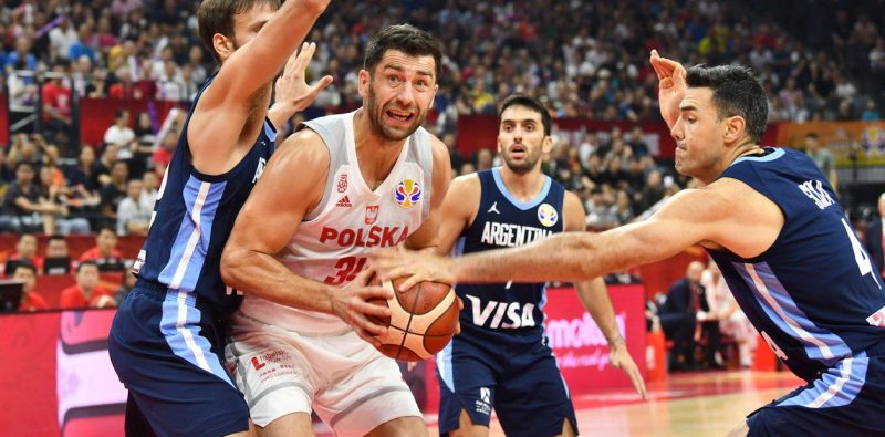 Argentina aplastó al invicto Polonia, clasificó 1º y se acerca a Tokio 2020