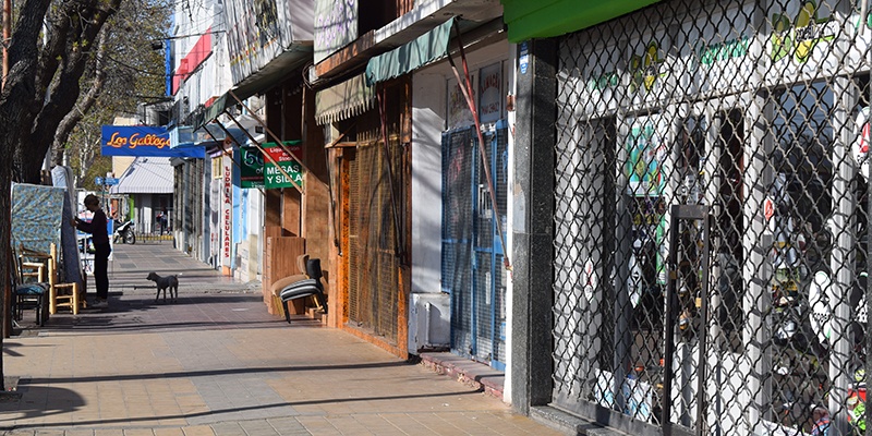 Atención reducida en comercios de Alvear