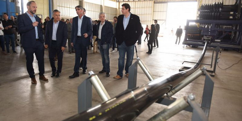 Inauguraron la primera fábrica de tuberías de polietileno reticulado en Mendoza