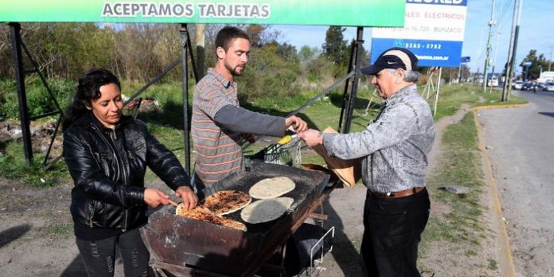 Ella tiene 8 hijos, él se enamoró a primera vista y juntos crían a su gran familia