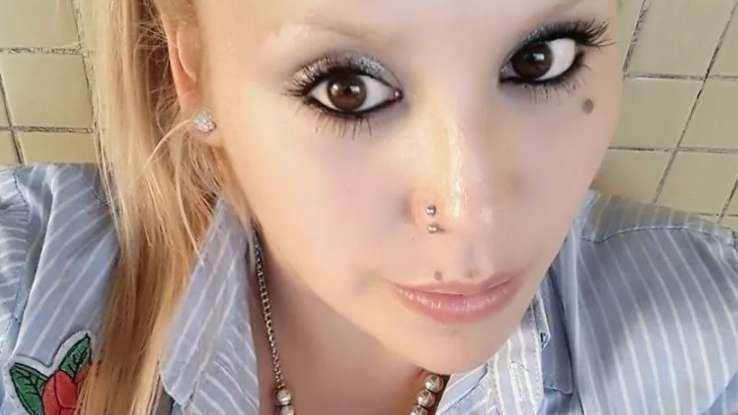 Confesó que mató a su hija y la enterró en el patio de su casa en Hurlingham