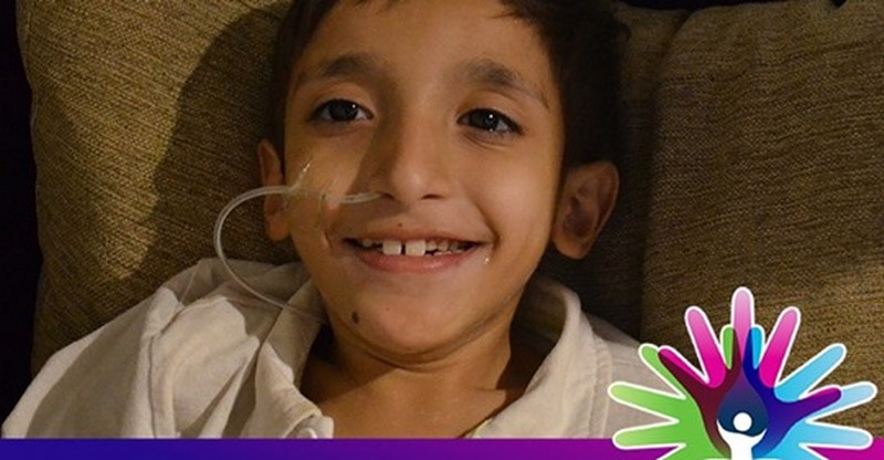 Niño mendocino está grave, internado en España y su familia pide ayuda para su tratamiento