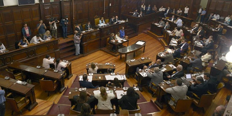 Continúan las manifestaciones contra la reforma de la 7722