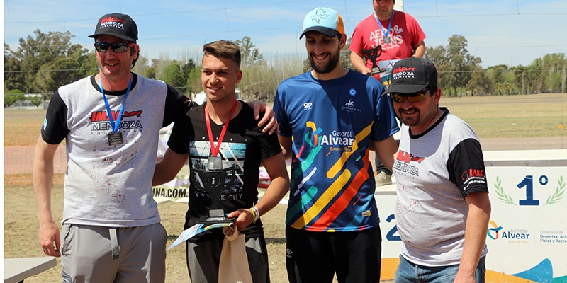 Exitoso campeonato de aeromodelismo