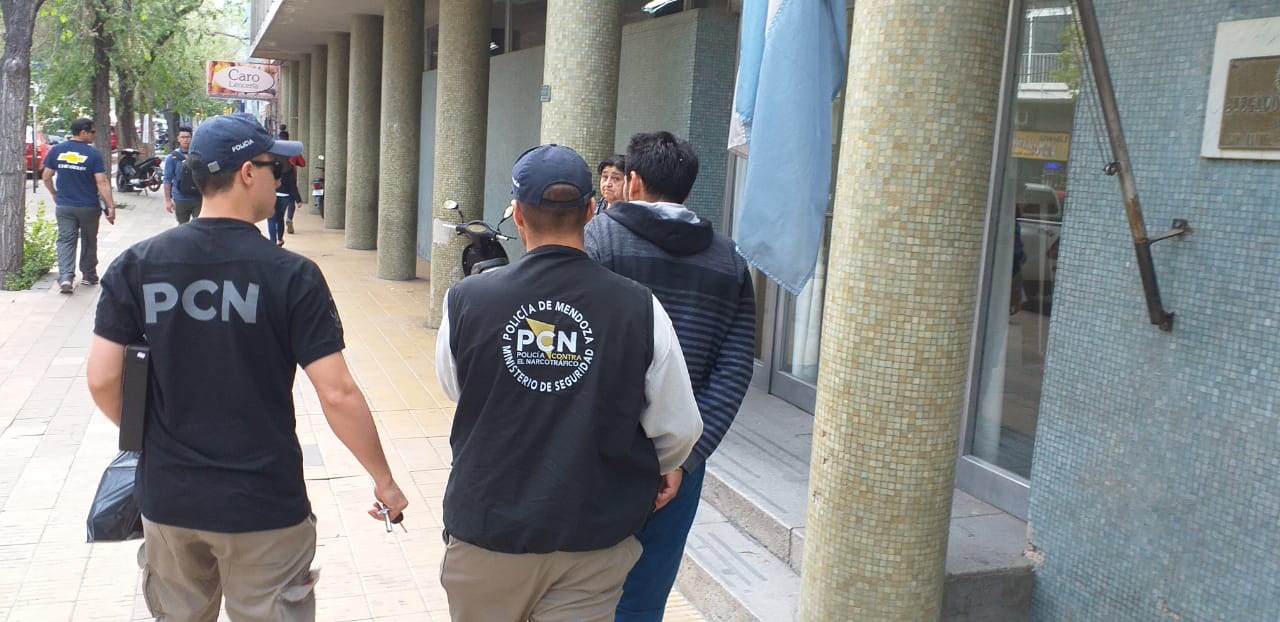 Detuvieron a un hombre implicado en un hecho de narcotráfico