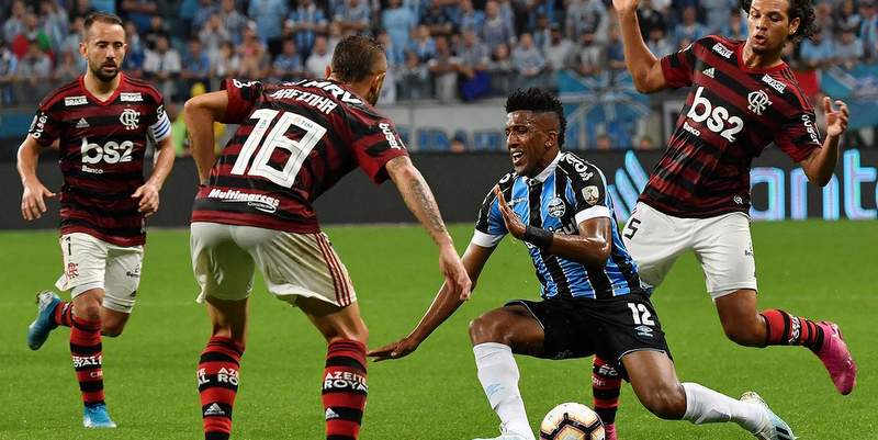 Flamengo-Gremio definen contra quién juega River la final de la Copa Libertadores: hora, TV y qué canal televisa el partido