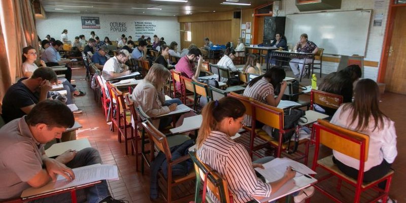 Concursos: 60 médicos rindieron para poder ingresar al Estado