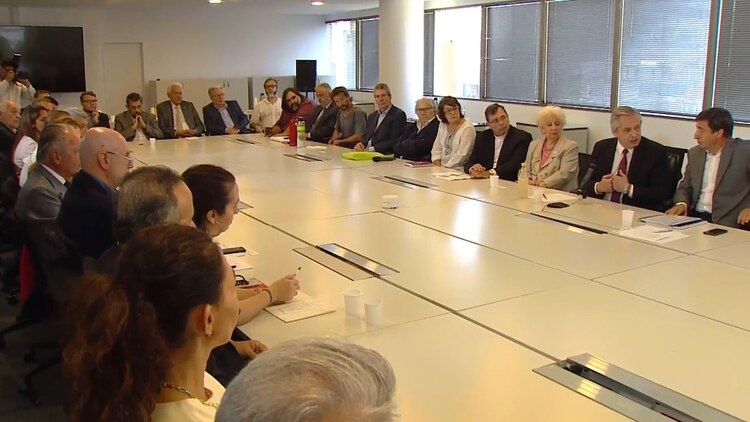 Detalles de la reunión del Consejo del Hambre que convocó a empresarios, gremialistas y referentes de distintos ámbitos