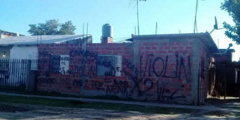 Una nena de cinco años fue abusada por su vecino en Moreno: “Ayer Wilson entró a mi pieza y empezó a tocarme”