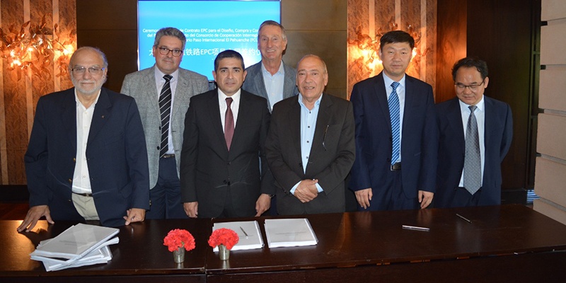 Firma de Convenio para recuperar Ferrocarril Sarmiento