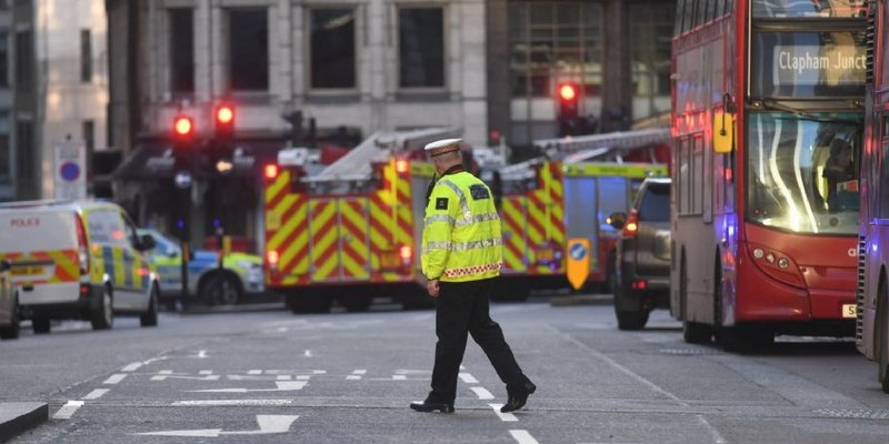 Ataque en Londres: dos personas murieron y el sospechoso fue abatido