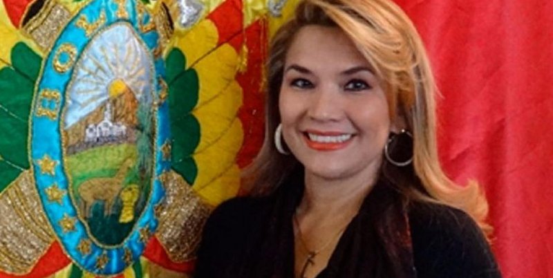 Jeanine Áñez: “asumo de inmediato la presidencia de Bolivia”