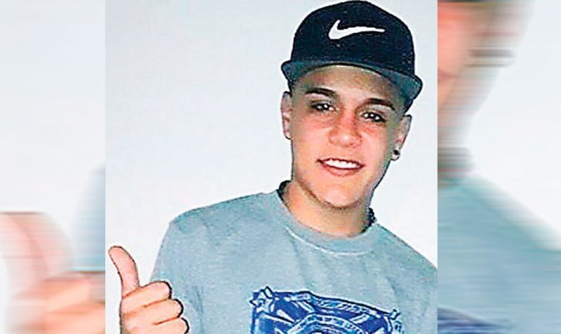Motochorros asesinaron de un balazo a un joven futbolista en Berazategui