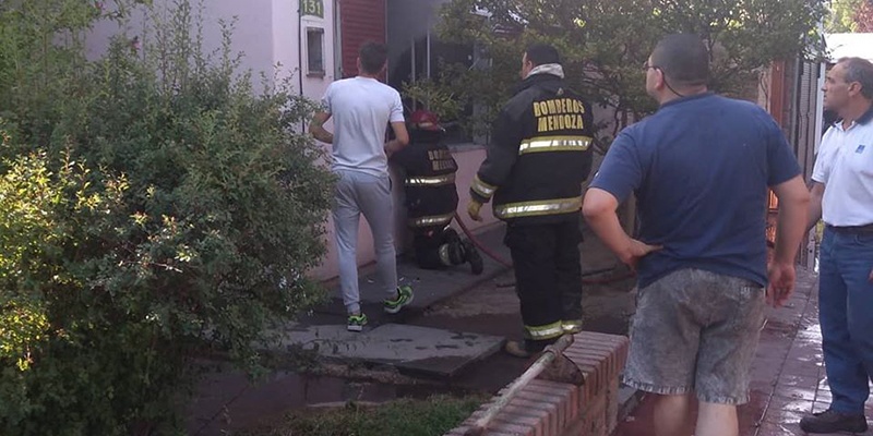 Solidaridad por una familia que perdió todo en un incendio