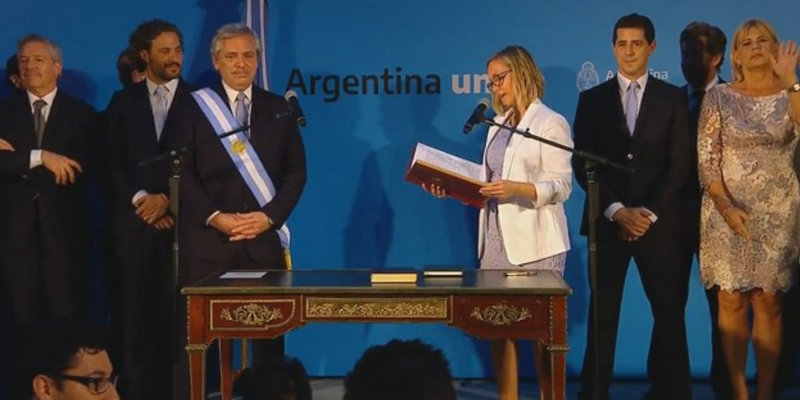 Alberto Fernández le tomó juramento a sus ministros