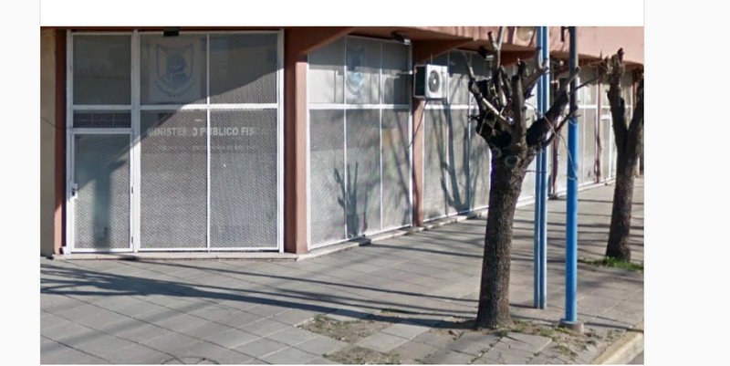 Mató a golpes al hijo de su pareja y lo enterró delante del hermano de la víctima