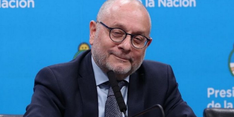 Faurie analizó su gestión y le pidió a Solá que “nos siga integrando al mundo”