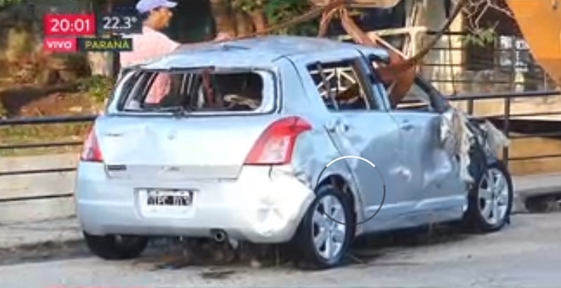 La búsqueda de Fiorella en Paraná: sacaron su auto del arroyo pero aún no hay rastros de la joven