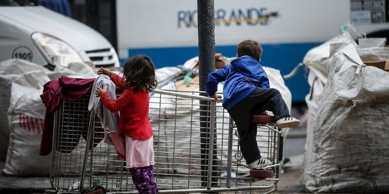 El 40% de la población es pobre: el índice más alto de la década