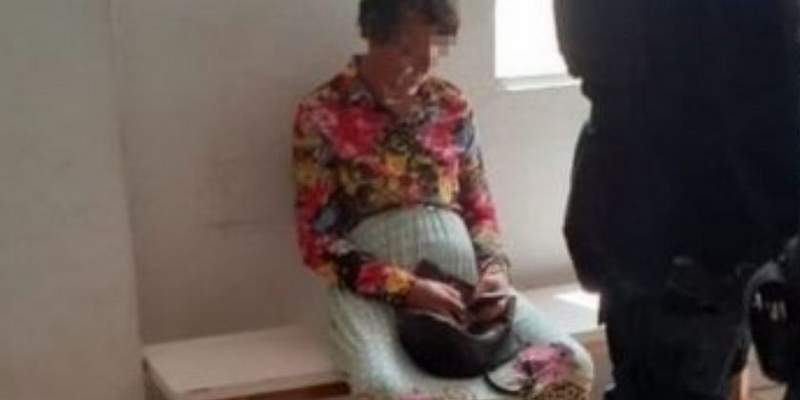 Se disfrazó de su madre para obtener el carnet de conducir y terminó preso