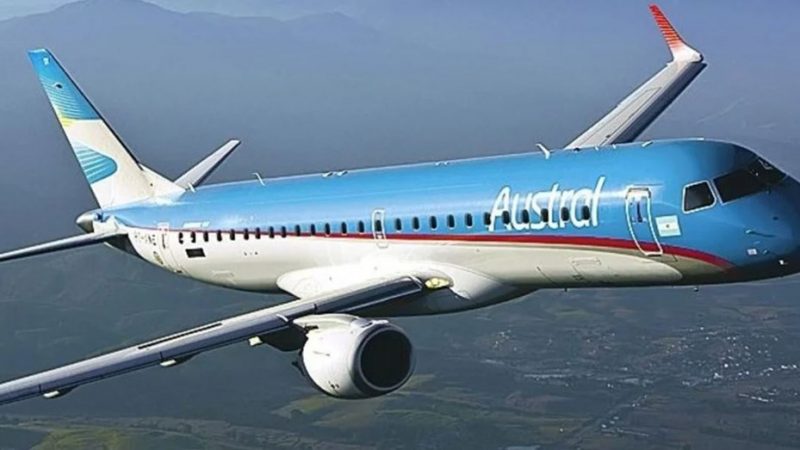 Terror a bordo: por una falla técnica un vuelo de Austral quedó a oscuras Sucedió el sábado pasado en un vuelo de Austral, con salida desde Córdoba y destino a Ushuaia. El avión también perdió altura.