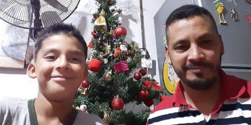 Le pidió a los Reyes Magos trabajo para su papá sordo