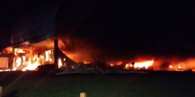 Un incendio destruyó una fábrica de fiambres y embutidos