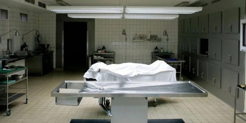Increíble: una mujer “volvió de la muerte” en la morgue