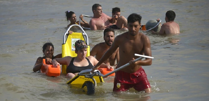 La primera playa inclusiva del país está en Villa Gesell