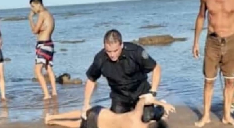 Policía héroe: salvó a tres adolescentes de morir ahogados en Martínez