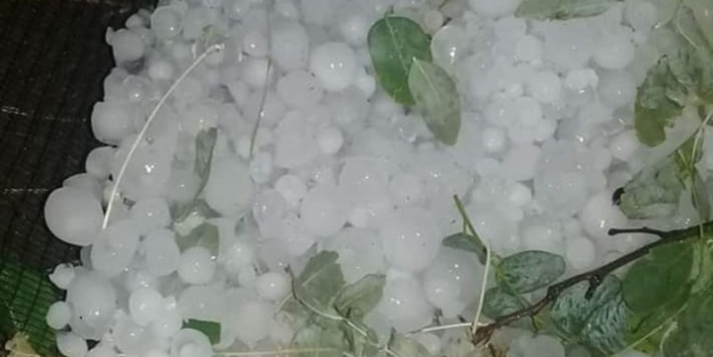 Arduas tareas tras el paso de la tormenta por Alvear
