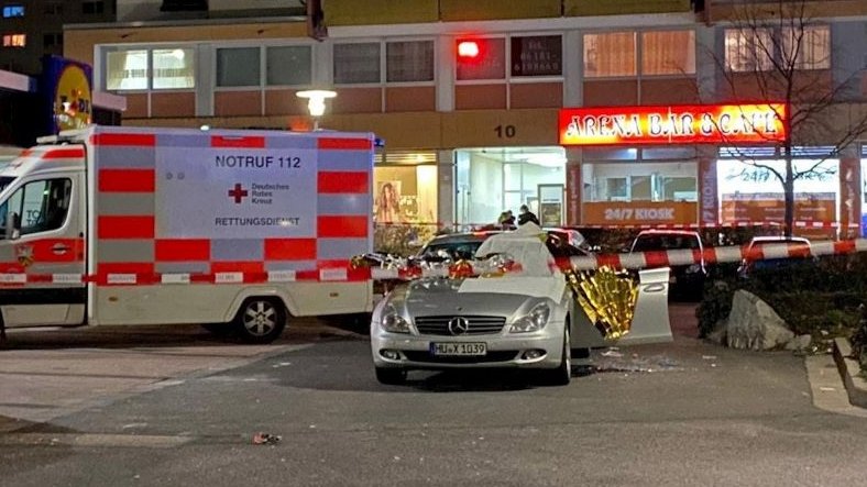 Unos ocho muertos en dos tiroteos en la ciudad alemana de Hanau